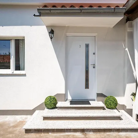 Apartment Nika By Interhome