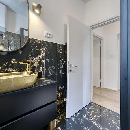 Nika By Interhome * Icici