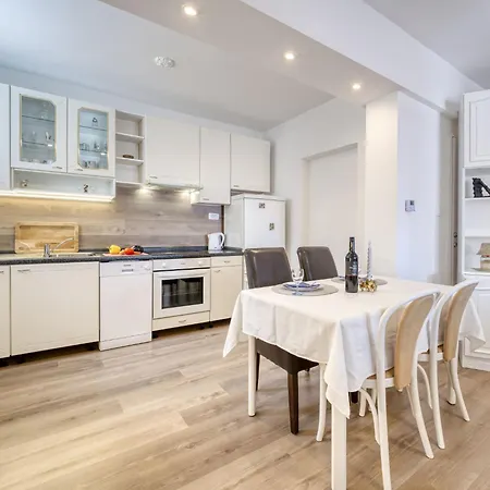 Apartment Nika By Interhome *