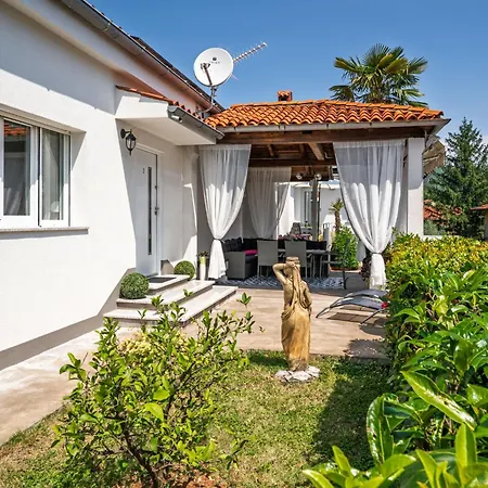 Nika By Interhome Apartment