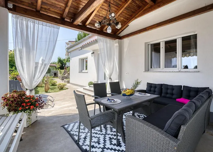 Nika By Interhome *