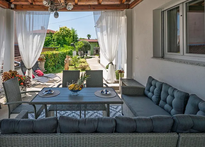 Apartman Nika By Interhome