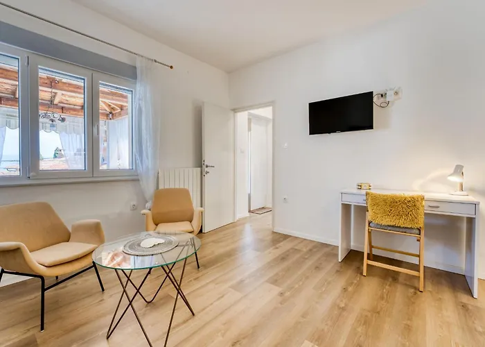 Nika By Interhome Apartman *