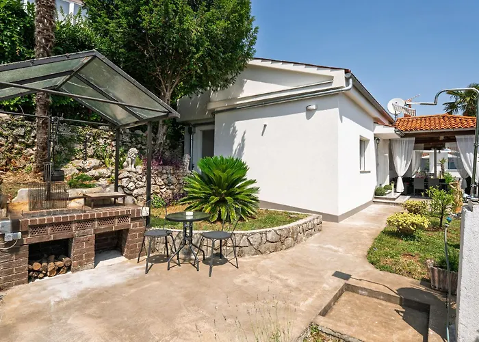 Nika By Interhome Apartman *